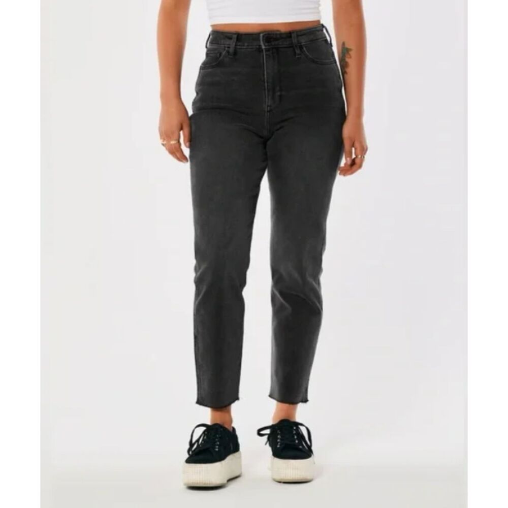 Hollister Ultra High-Rise Mom Jean Hollister Vintage Stretch Black Wash Size 25S